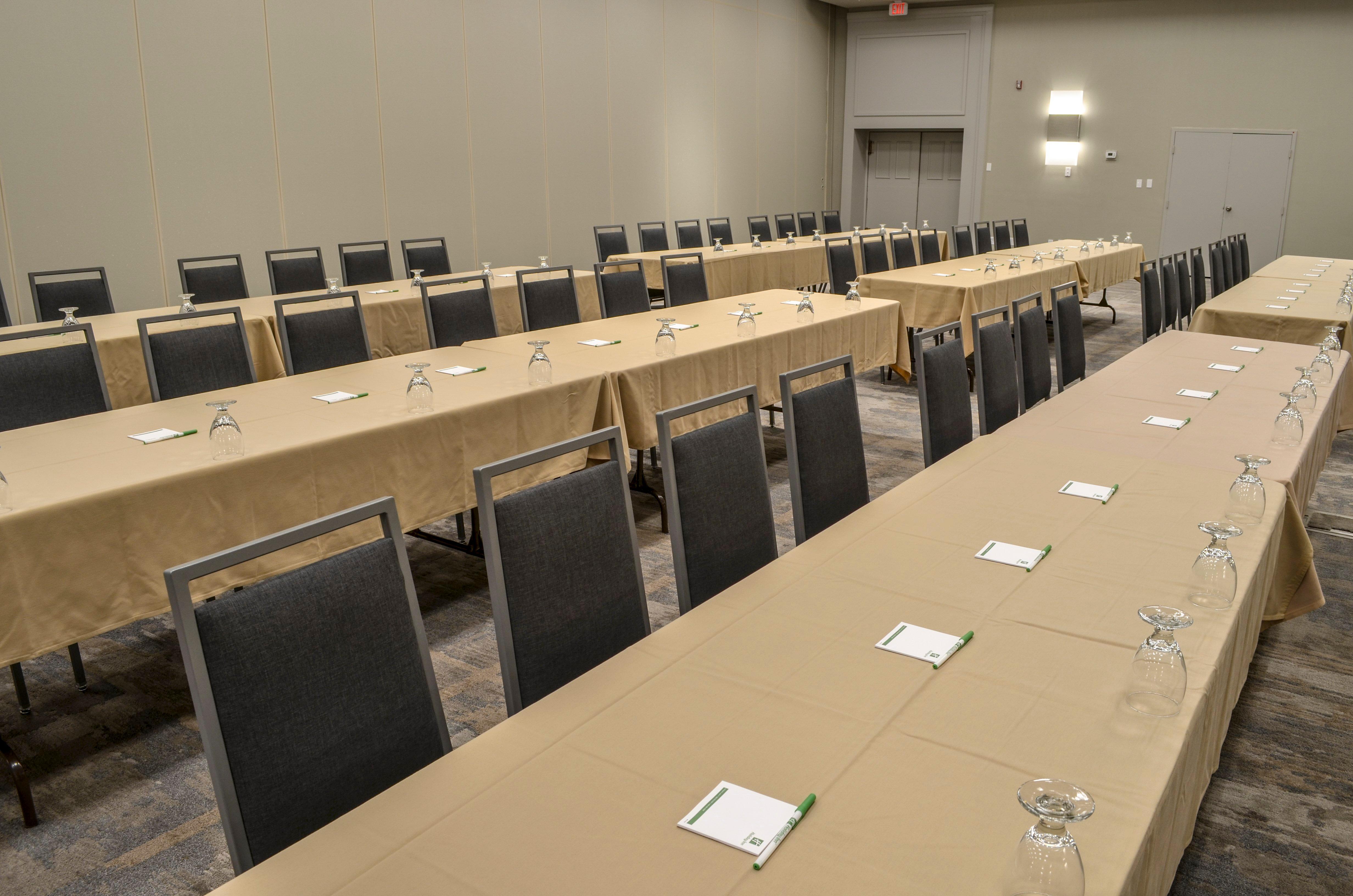 Holiday Inn Fargo By Ihg Extérieur photo